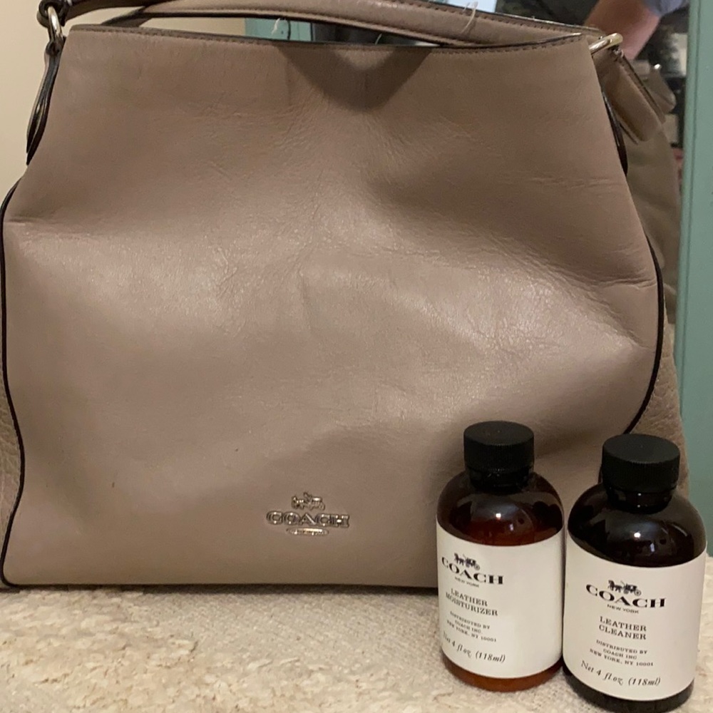 Coach Tote bag.